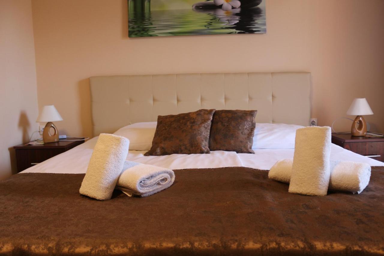 Garden House Bed & Breakfast Apatin Dış mekan fotoğraf