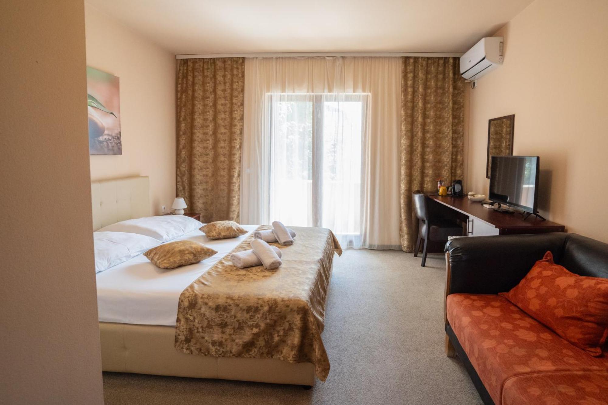 Garden House Bed & Breakfast Apatin Dış mekan fotoğraf